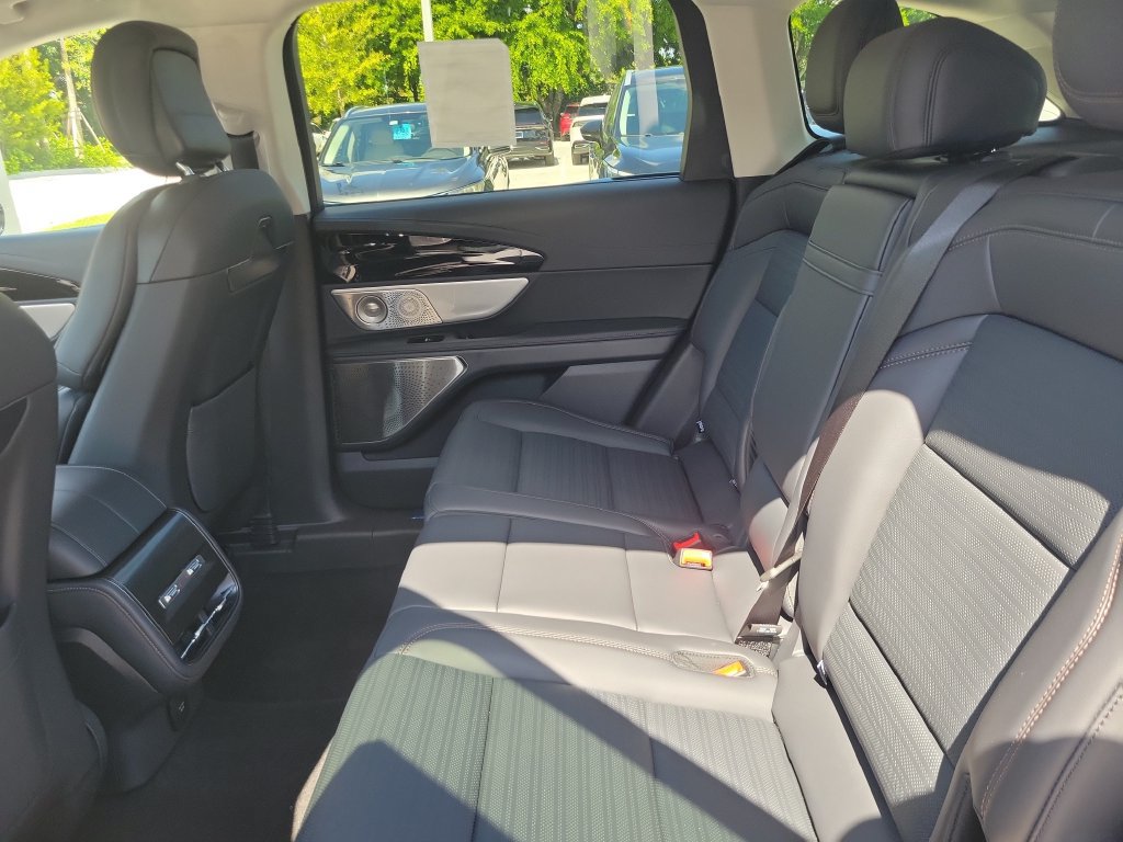 New 2026 Lincoln Nautilus Reserve AWD/4WD image 15