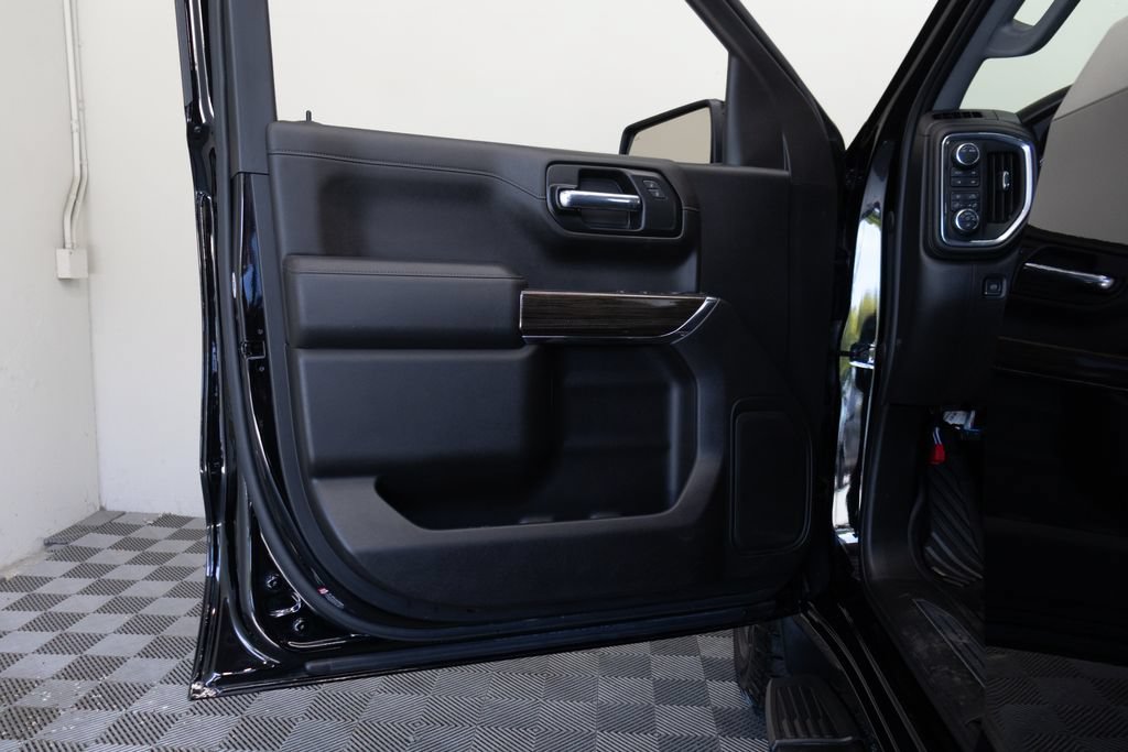 Used 2022 Chevrolet Silverado 1500 LT Trail Boss w/ Safety Package AWD/4WD image 15