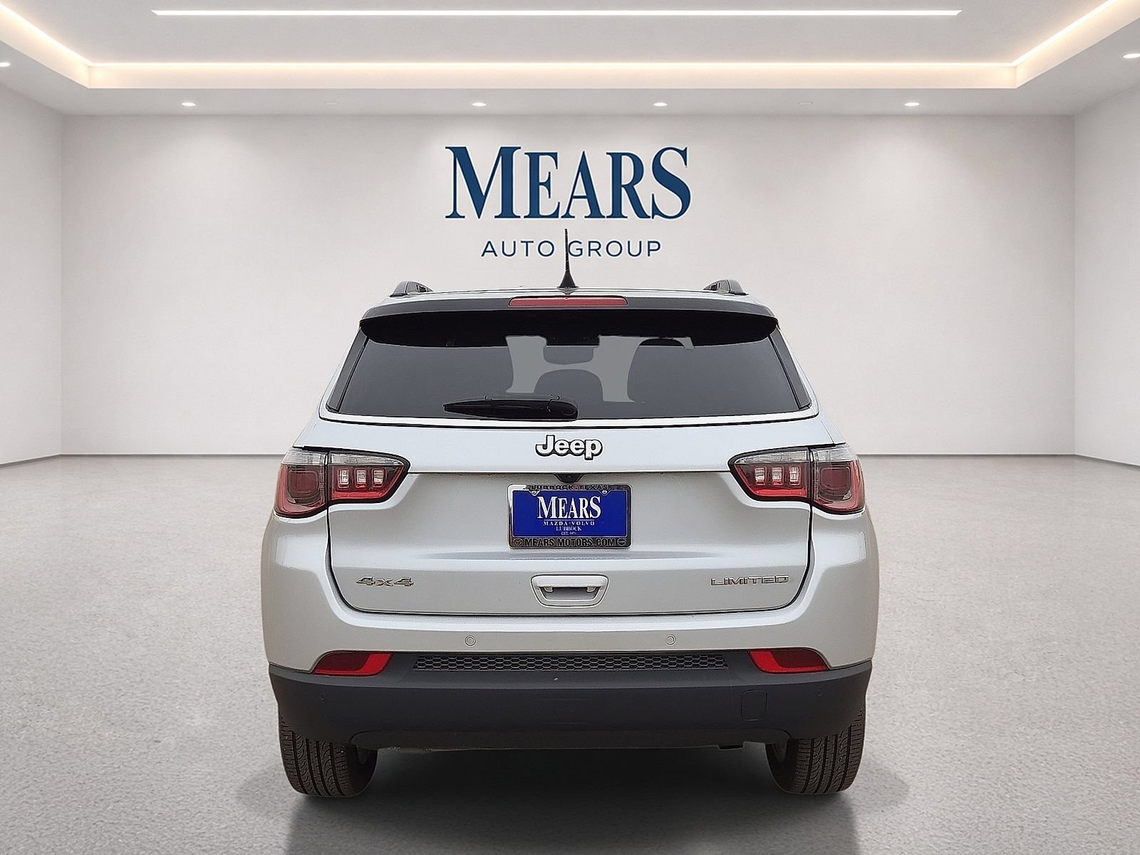 Used 2025 Jeep Compass Limited AWD/4WD image 4