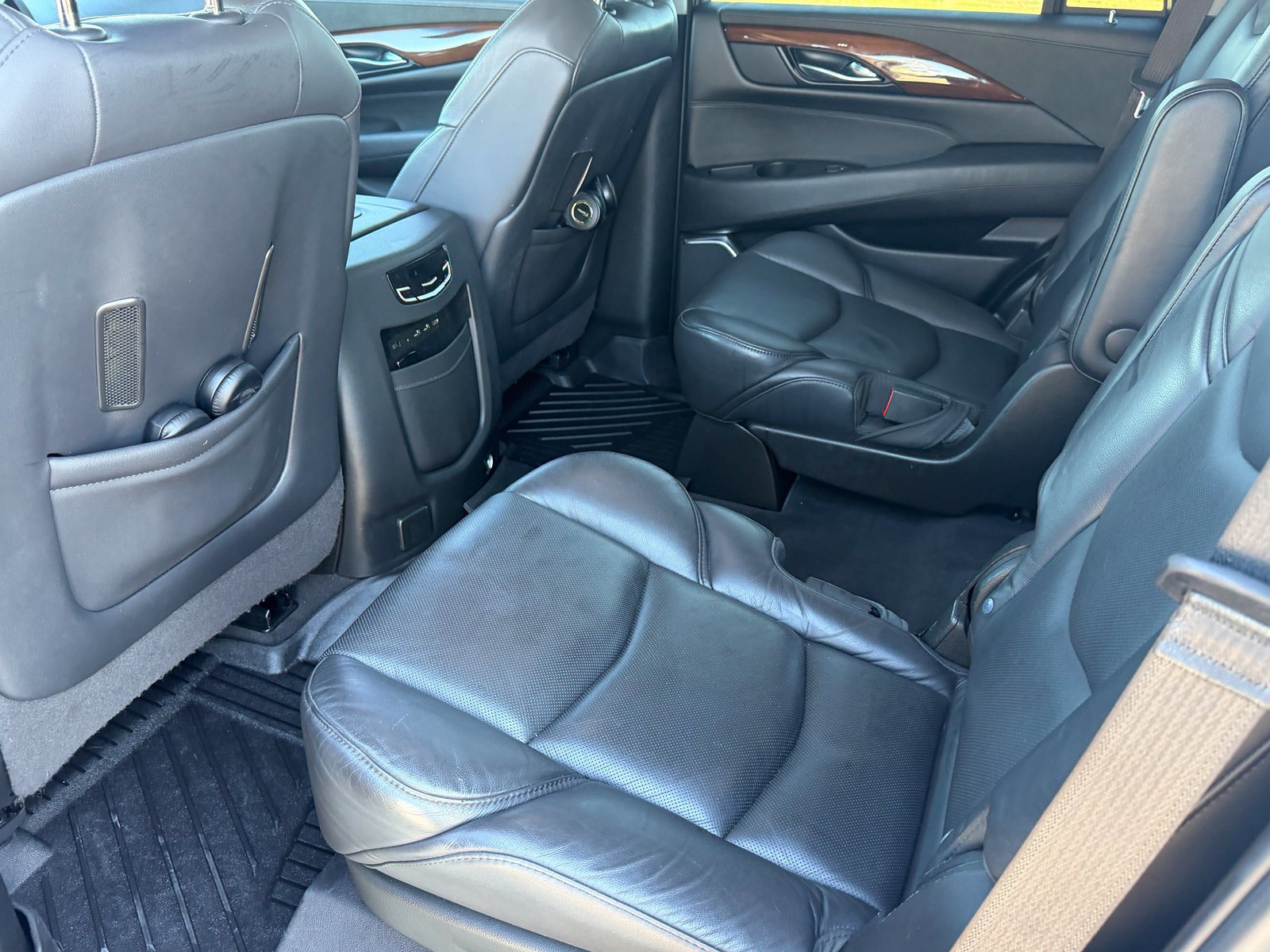 Used 2020 Cadillac Escalade Luxury RWD image 42