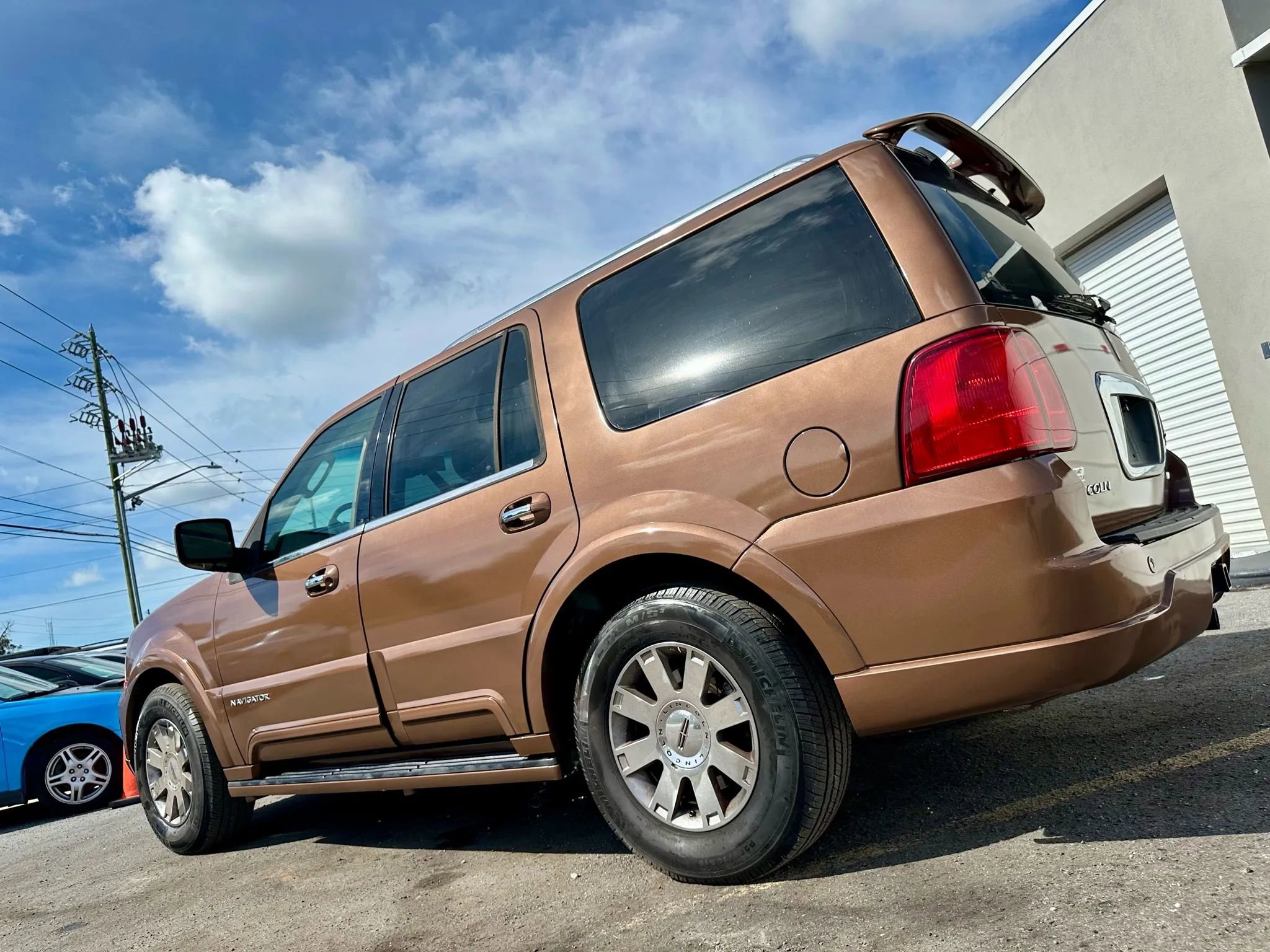 Used 2004 Lincoln Navigator 2WD image 4