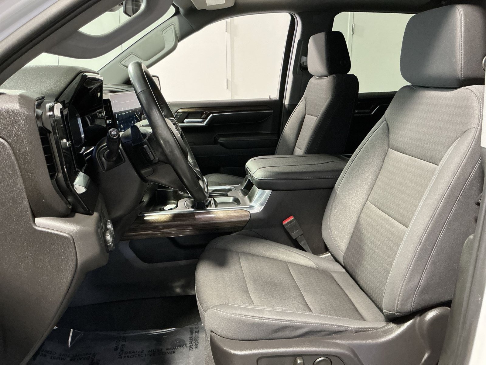 Used 2024 Chevrolet Silverado 1500 LT Trail Boss w/ Convenience Package II AWD/4WD image 14