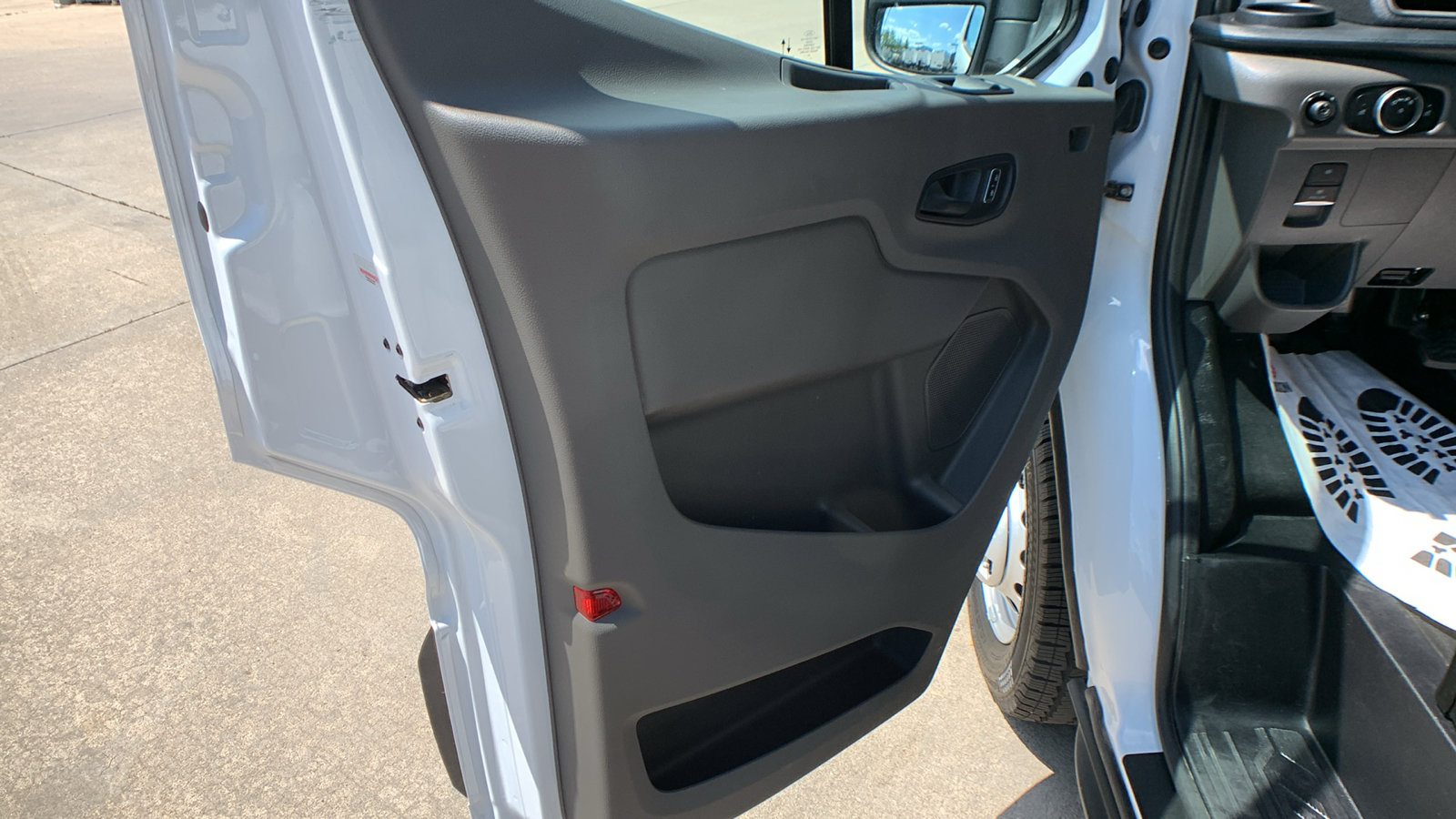 Used 2024 Ford Transit 350 XL AWD/4WD image 9