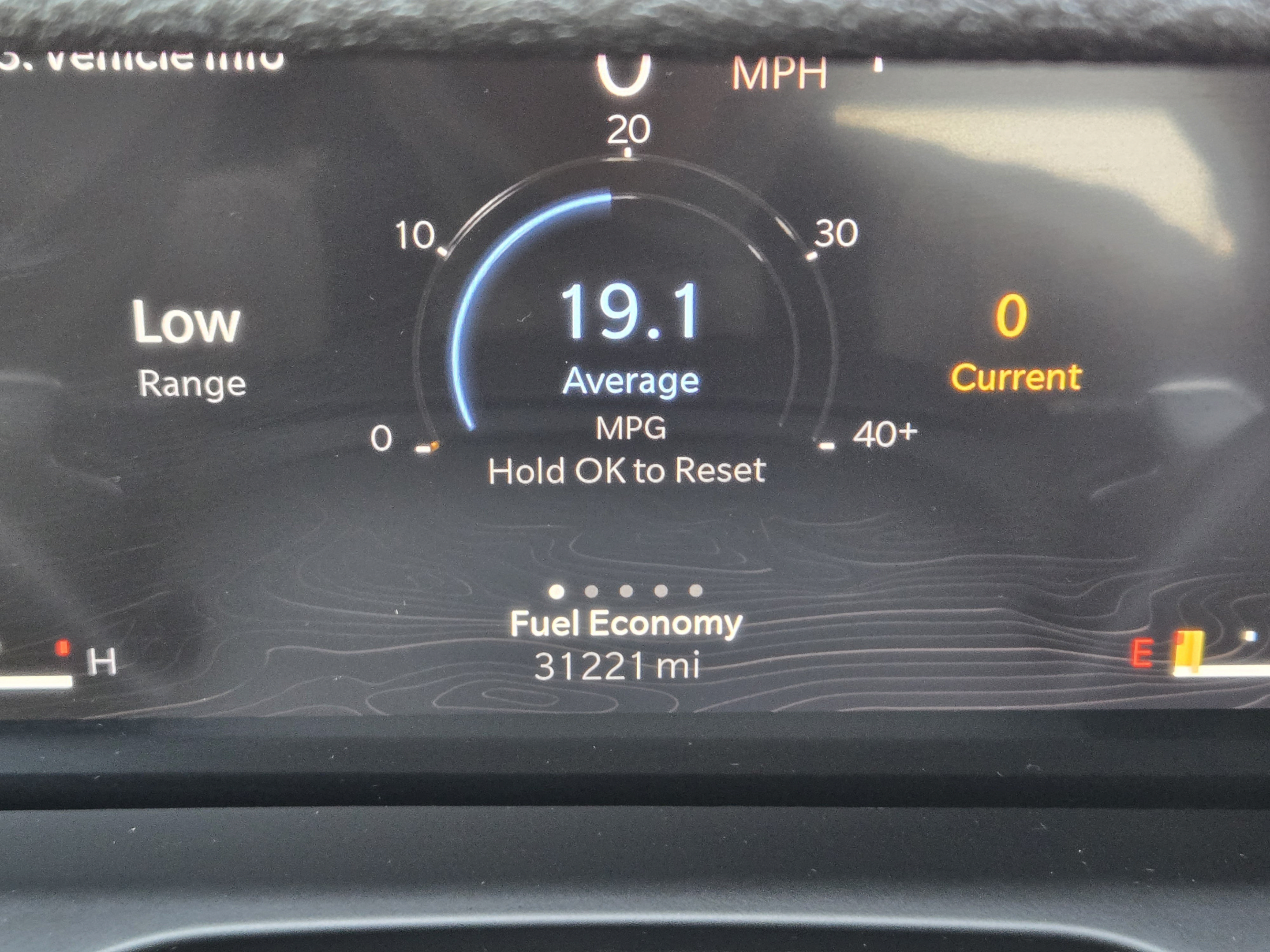 Used 2025 Jeep Grand Cherokee Altitude AWD/4WD image 11