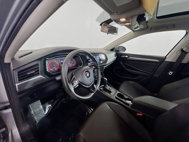 Used 2020 Volkswagen Jetta SE image 18