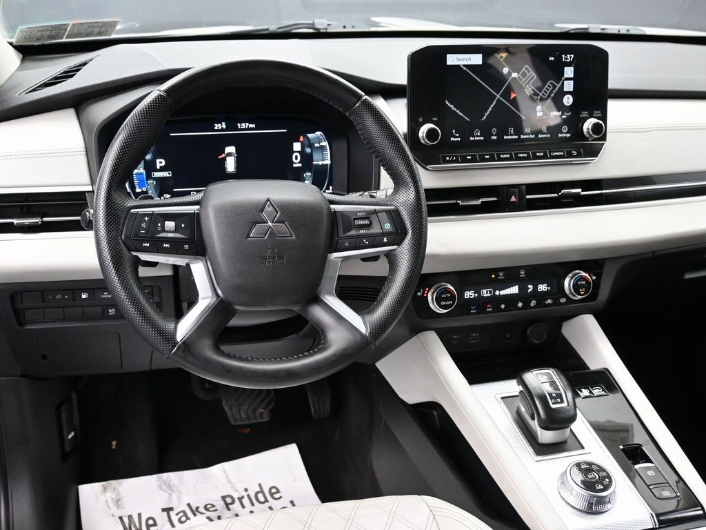 Used 2023 Mitsubishi Outlander SEL image 33