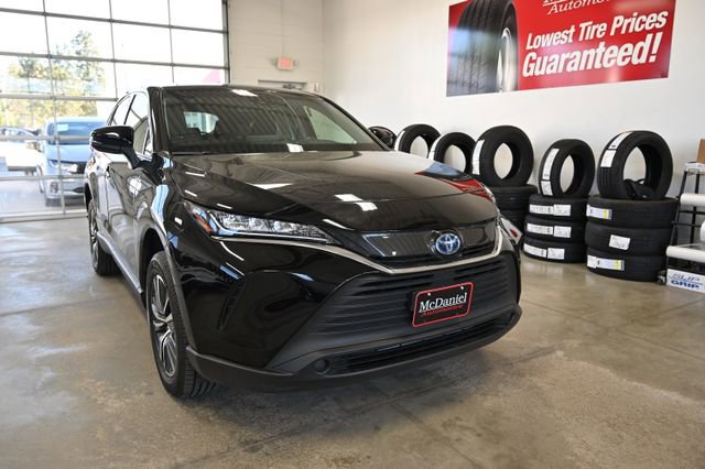 Used 2022 Toyota Venza LE AWD/4WD image 3