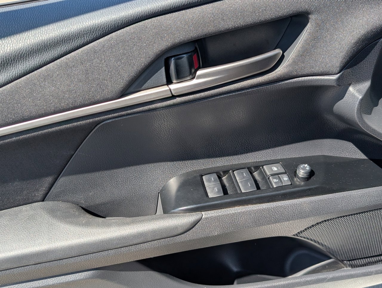 Used 2026 Toyota Camry LE image 15