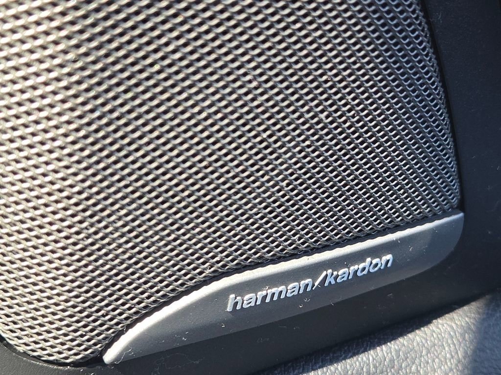 Used 2021 BMW X5 xDrive40i w/ Premium Package image 21