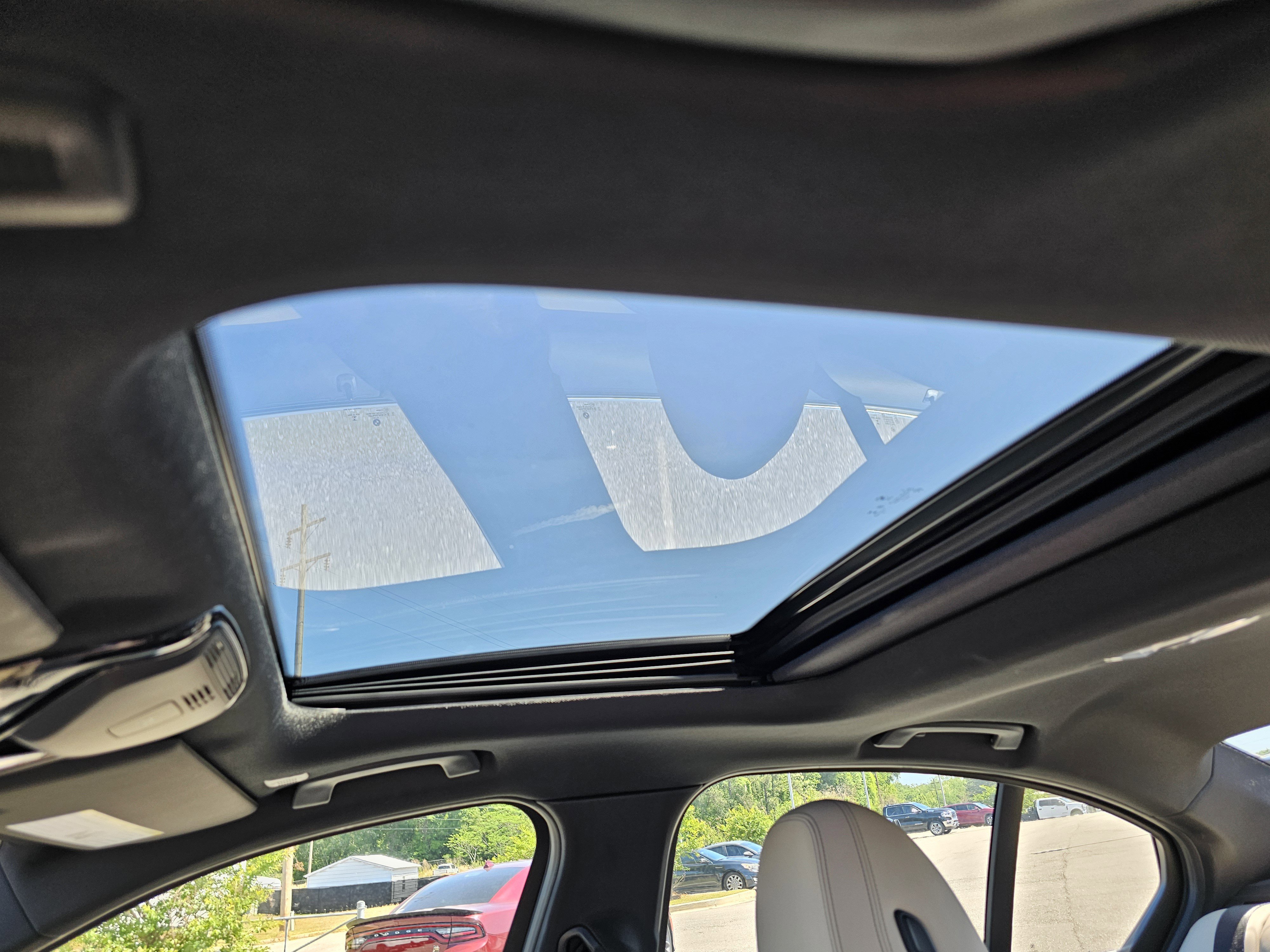 Used 2021 BMW 330e w/ Convenience Package image 17