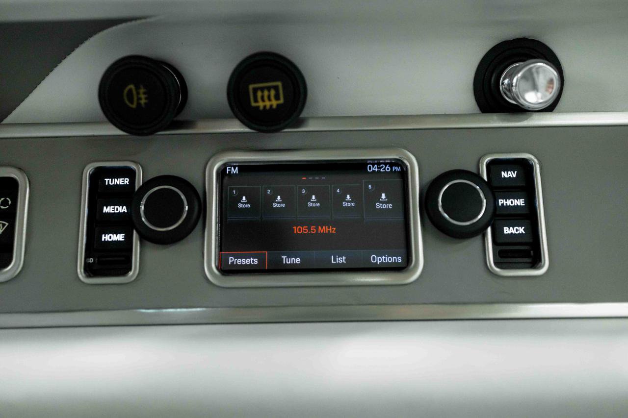 Used 1991 Porsche 911 Carrera image 65