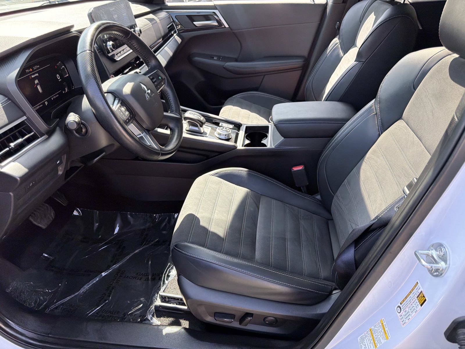 Used 2024 Mitsubishi Outlander Ralliart AWD/4WD image 16