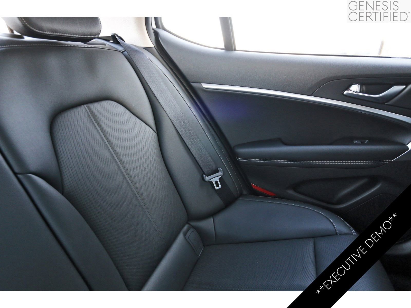 Used 2026 Genesis G70 2.5T image 15