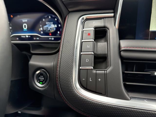 Used 2024 Chevrolet Tahoe RST w/ Luxury Package AWD/4WD image 19