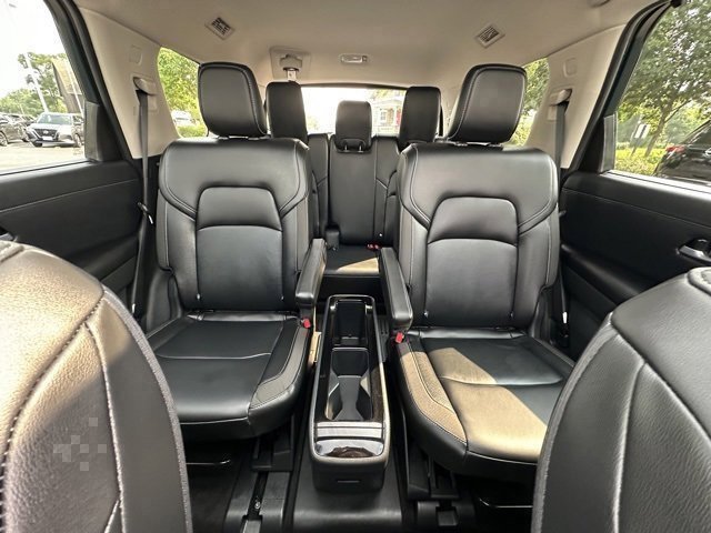Certified 2025 Nissan Pathfinder SL w/ SL Premium Package image 10