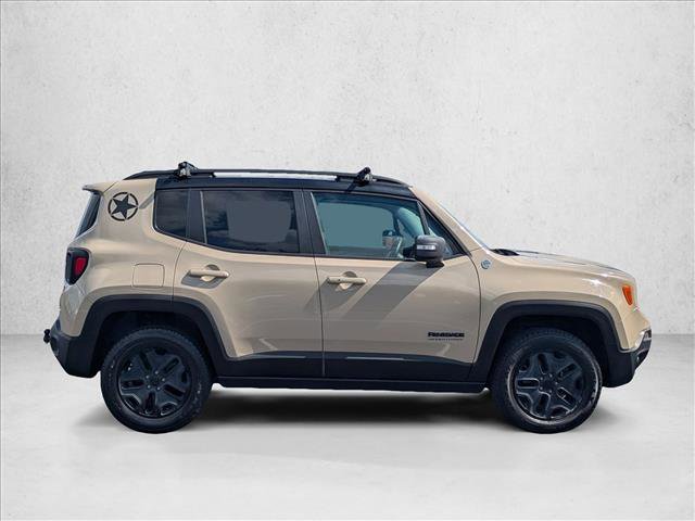 Used 2017 Jeep Renegade Trailhawk AWD/4WD image 4