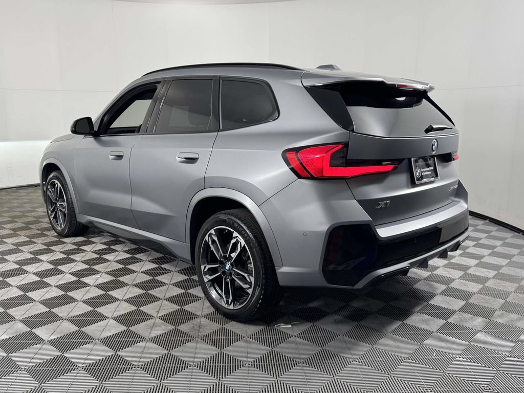 Used 2023 BMW X1 xDrive28i w/ M Sport Package AWD/4WD image 8