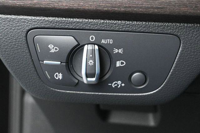Used 2022 Audi Q5 2.0T Premium w/ Convenience Package AWD/4WD image 16