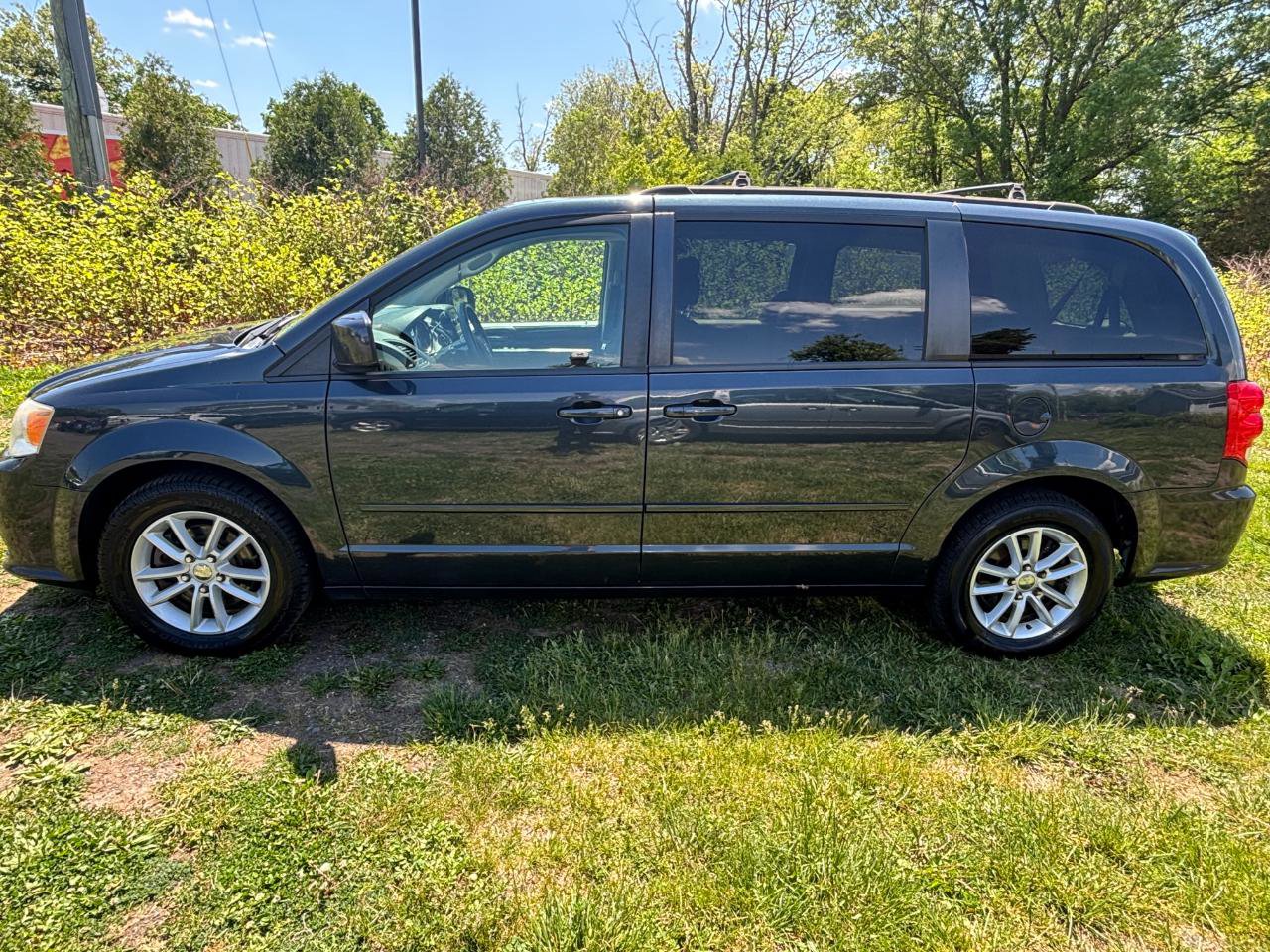 Used 2014 Dodge Grand Caravan SXT FWD image 8