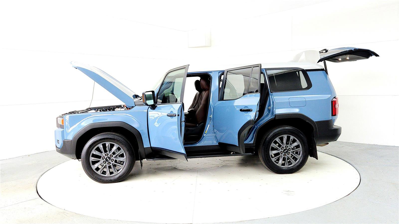 Used 2025 Toyota Land Cruiser w/ Premium Package AWD/4WD image 10