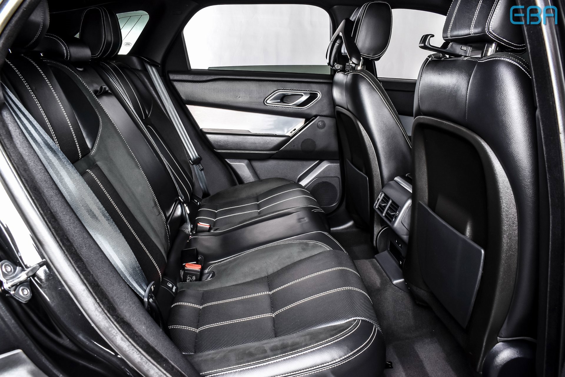 Used 2020 Land Rover Range Rover Velar R-Dynamic S image 23