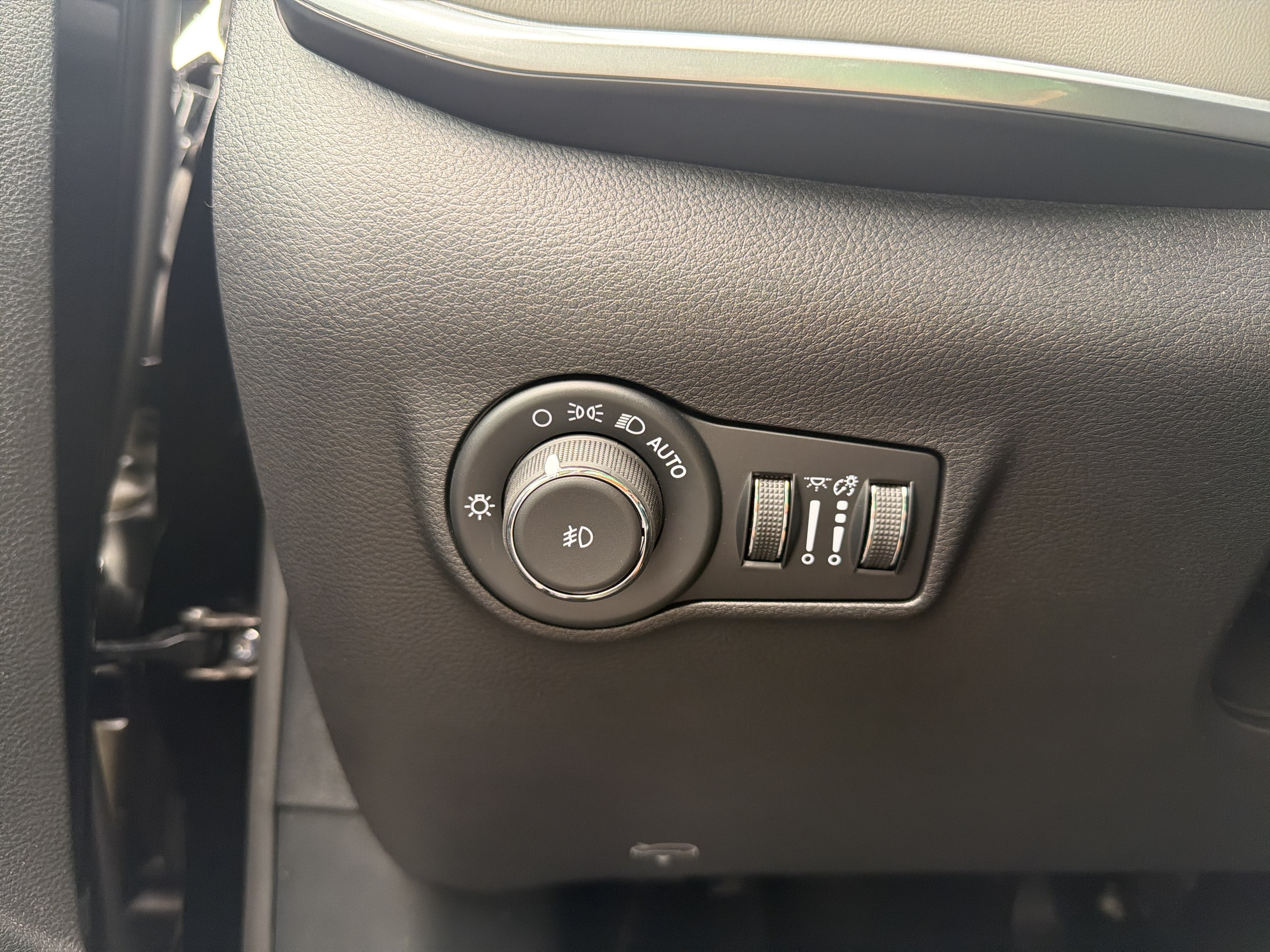 New 2026 Jeep Compass Limited AWD/4WD image 16