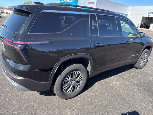 Used 2026 Chevrolet Traverse LT AWD/4WD image 6