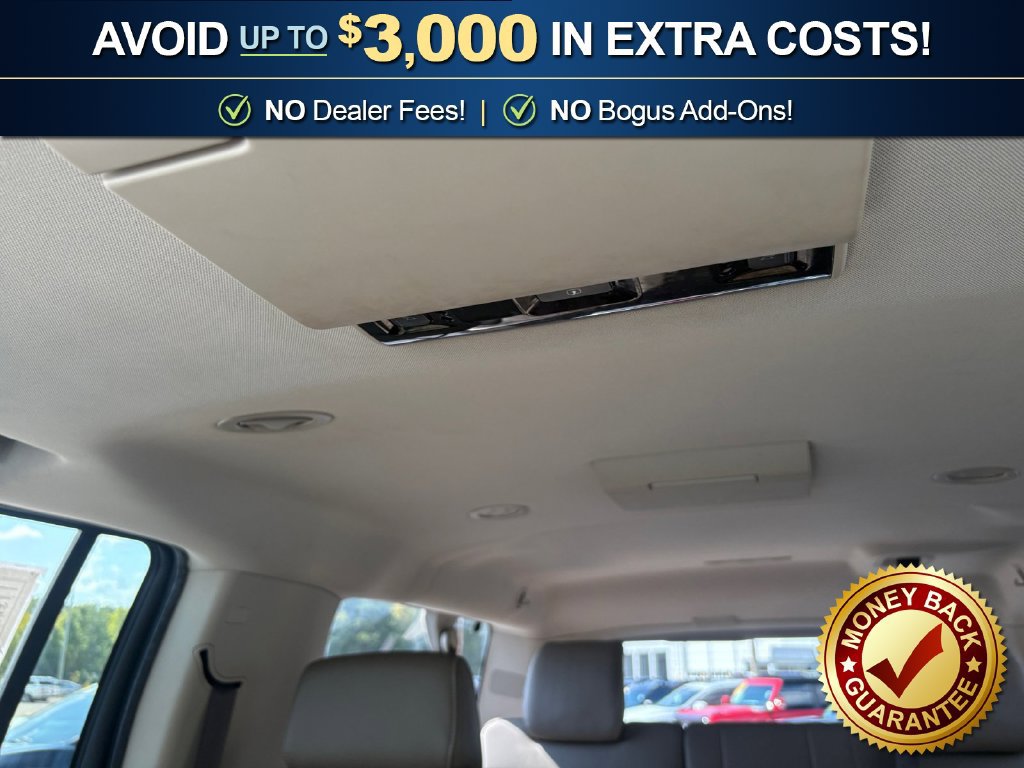Used 2019 Chevrolet Suburban LT RWD image 27