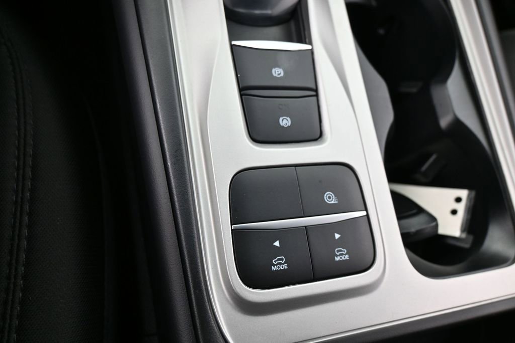 Used 2023 Ford Explorer XLT RWD image 21