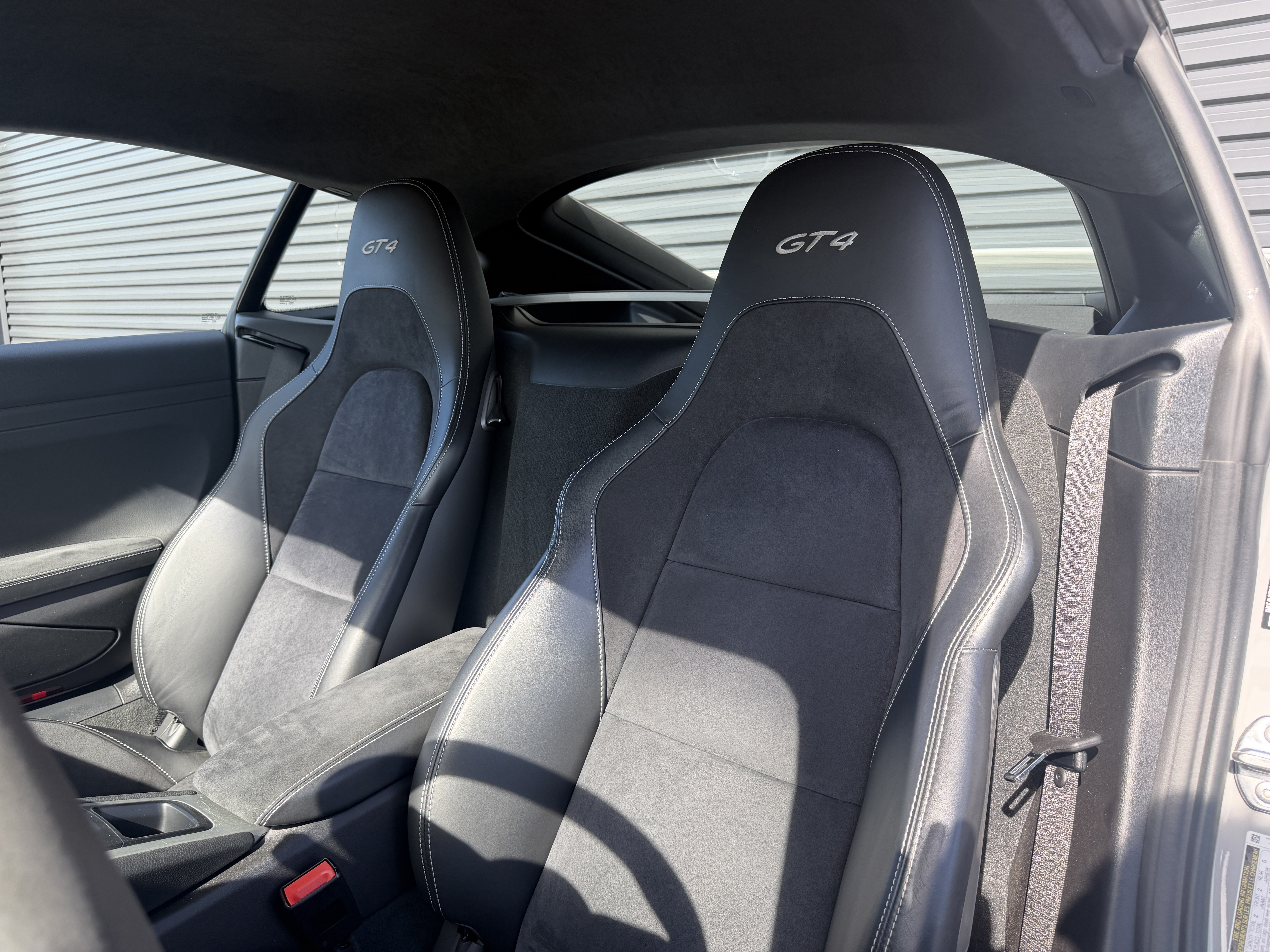 Certified 2020 Porsche 718 Cayman GT4 RWD image 13