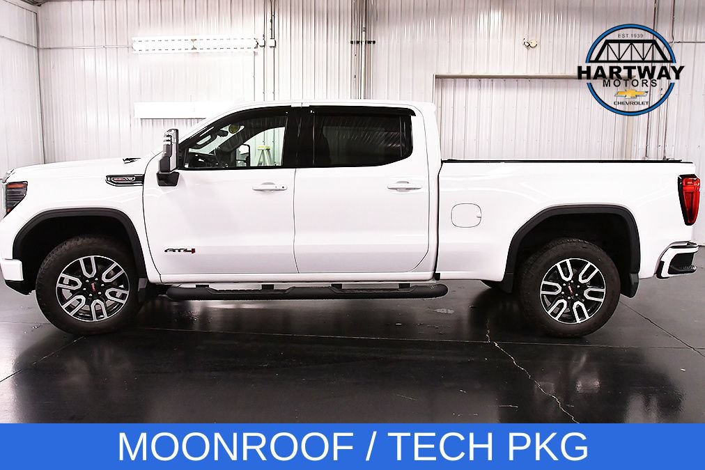 Used 2023 GMC Sierra 1500 AT4 w/ Technology Package AWD/4WD image 4