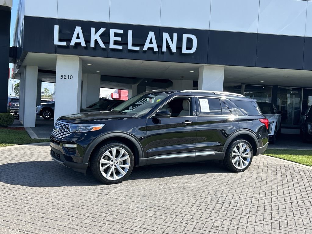 Used 2022 Ford Explorer Platinum w/ Technology Package image 2