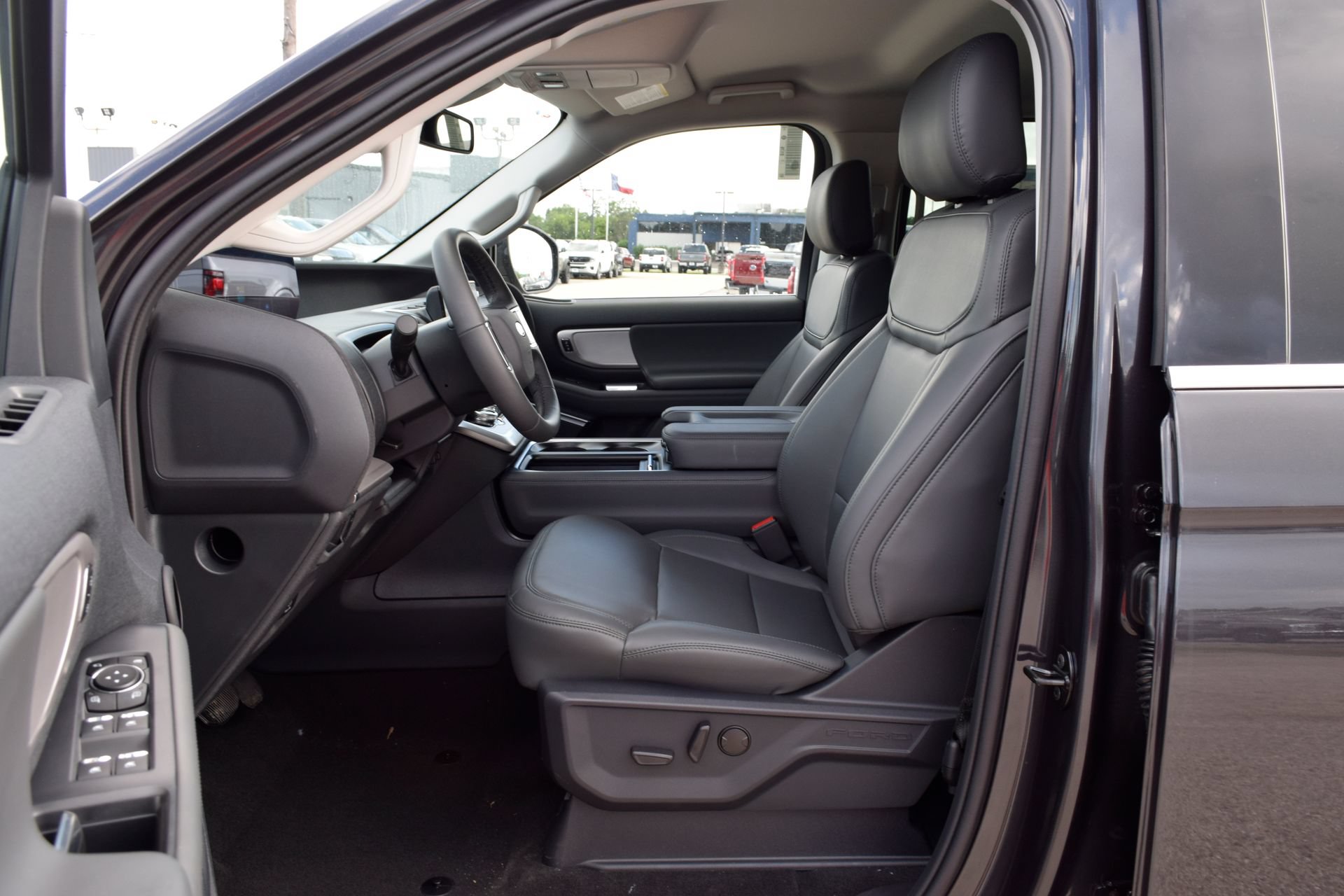 New 2026 Ford Expedition Active RWD image 16