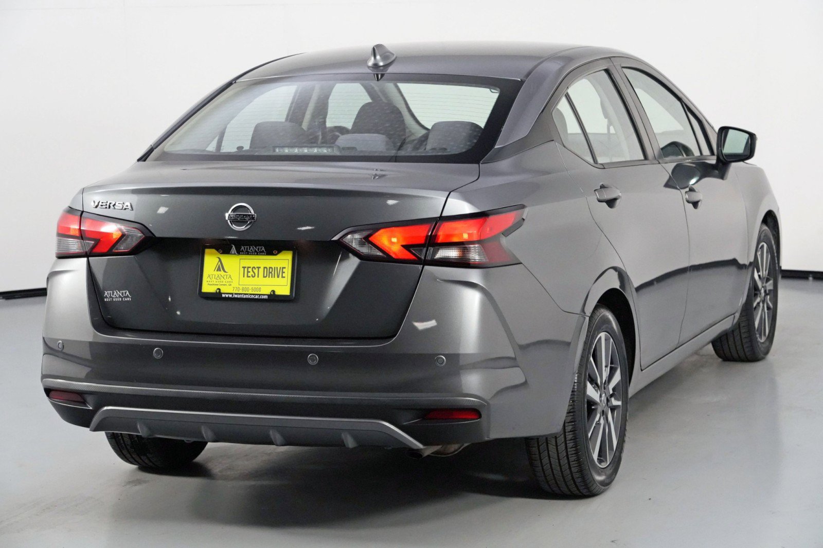 Used 2021 Nissan Versa SV image 43