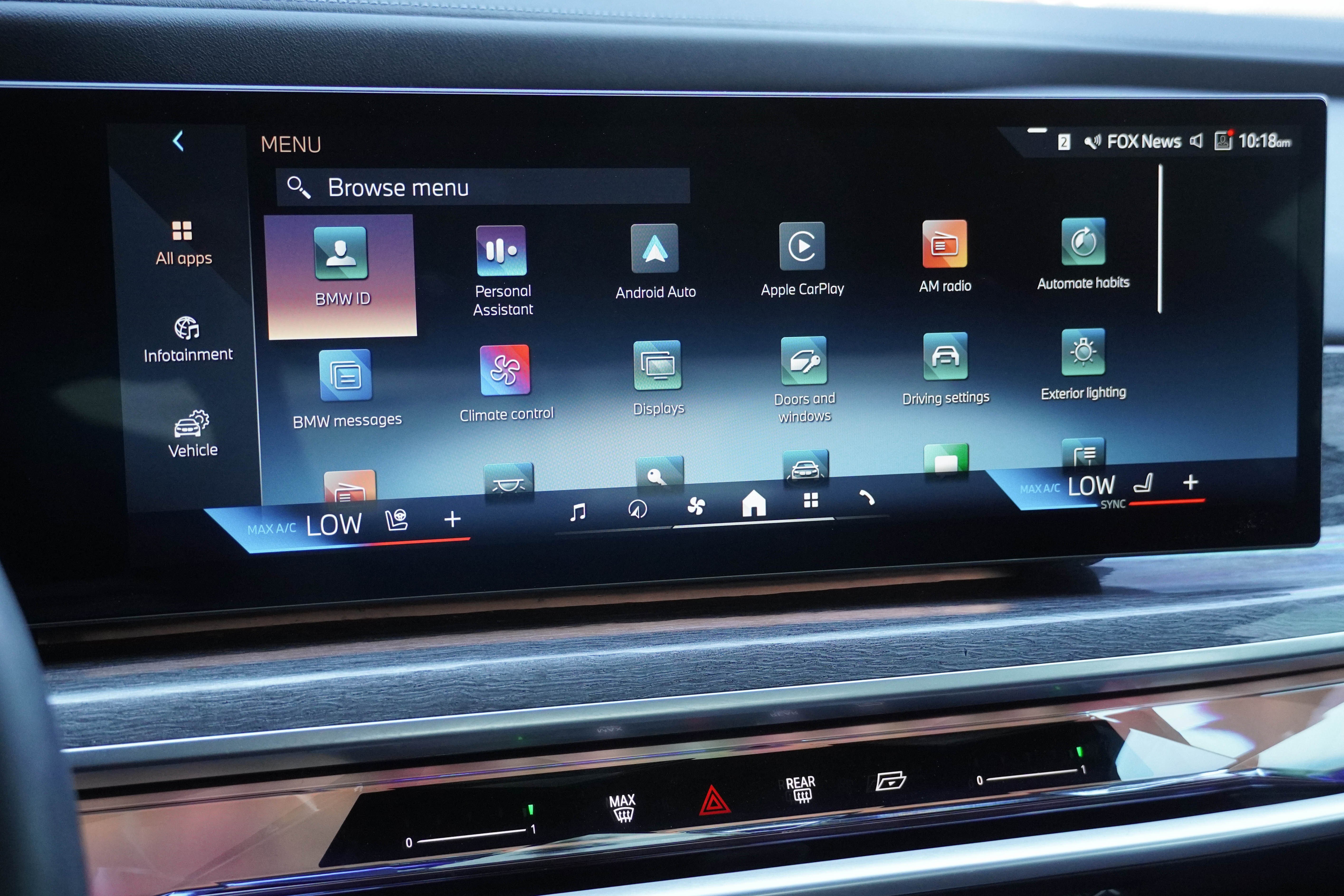 Certified 2023 BMW 740i RWD image 27