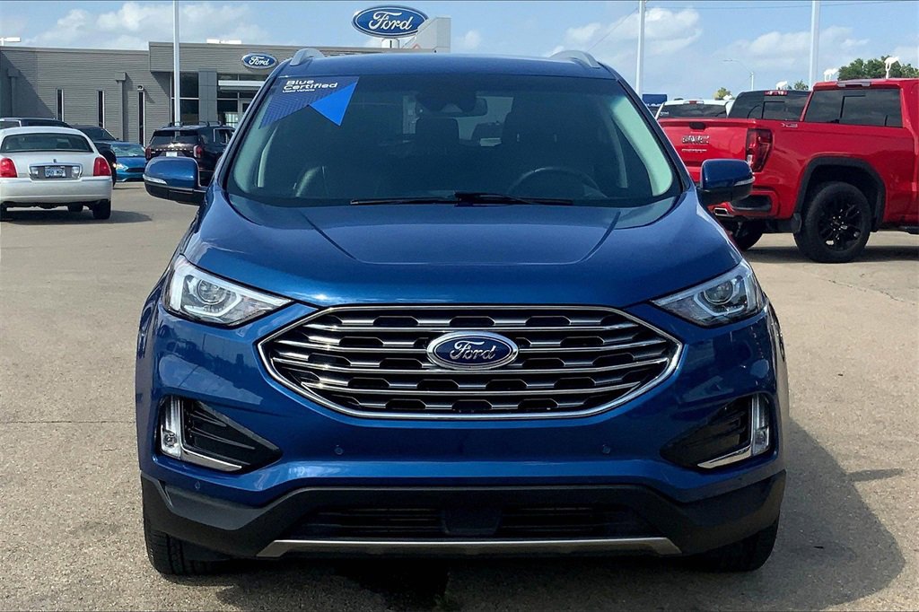 Used 2020 Ford Edge Titanium image 3