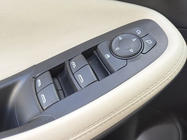 Certified 2023 Buick Encore GX Preferred w/ Cold Weather Comfort Package FWD image 9