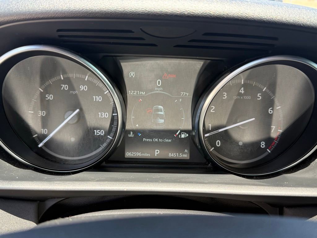 Used 2019 Land Rover Discovery SE AWD/4WD image 12