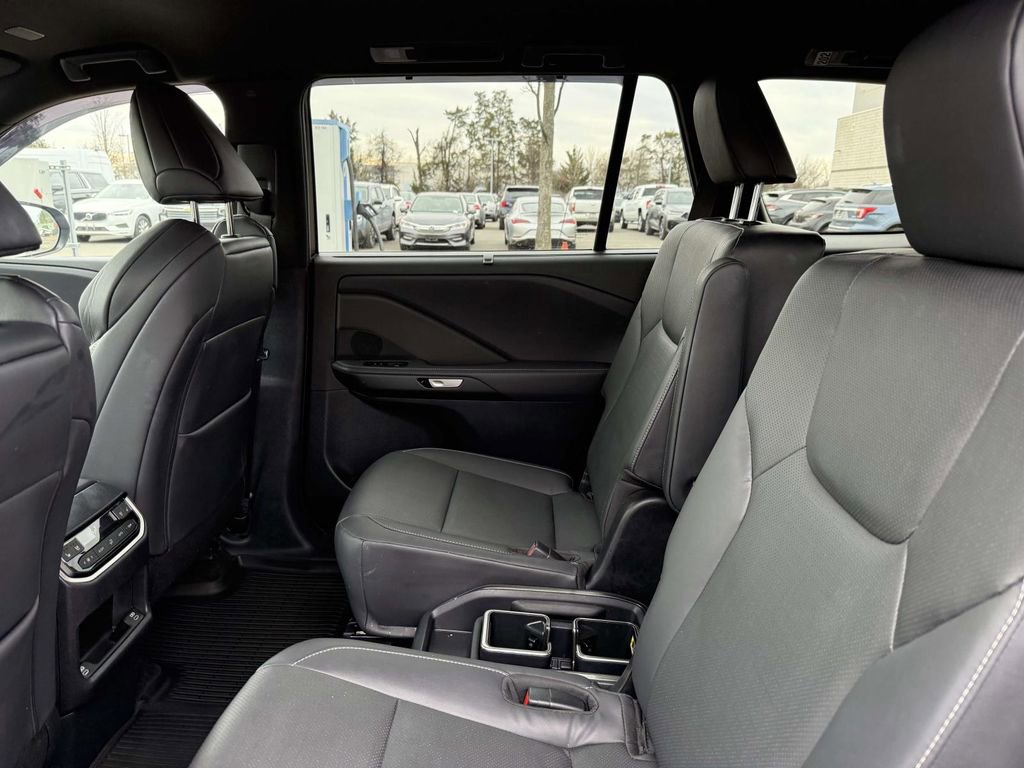 Used 2024 Lexus TX 500h AWD image 17