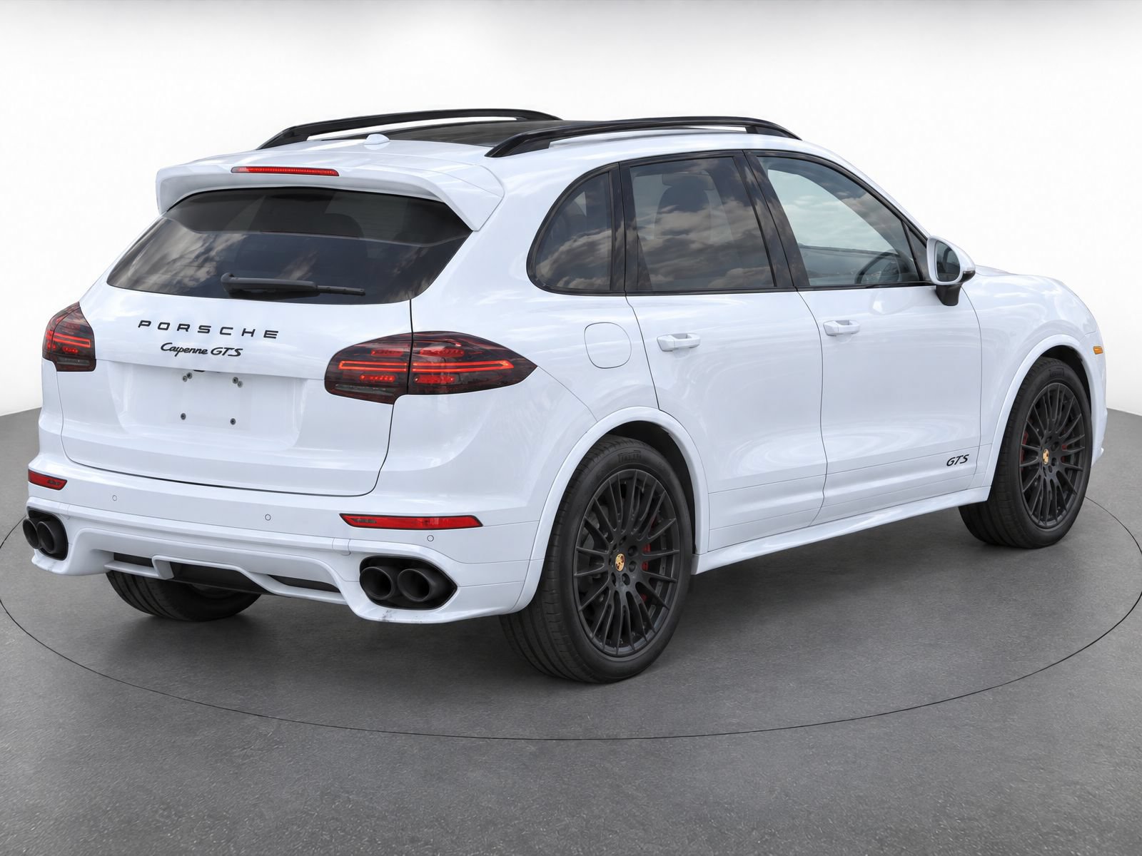 Used 2017 Porsche Cayenne GTS AWD/4WD image 4