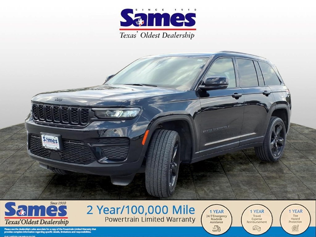 Used 2024 Jeep Grand Cherokee Altitude AWD/4WD image 7