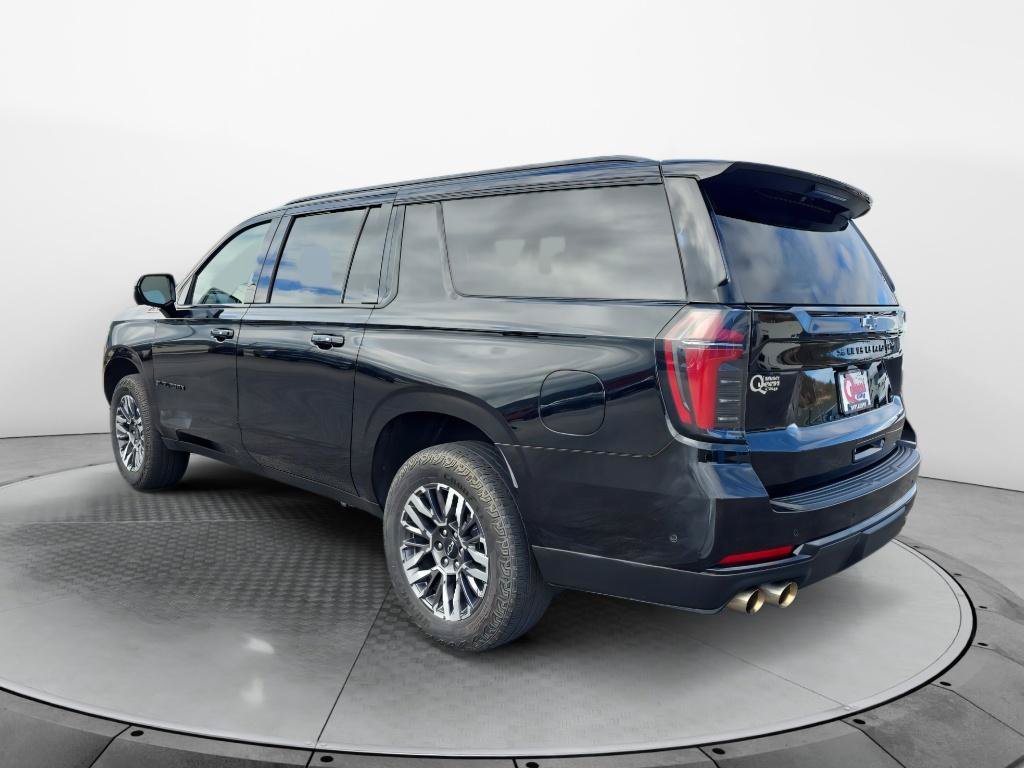 Certified 2025 Chevrolet Suburban Z71 AWD/4WD image 3