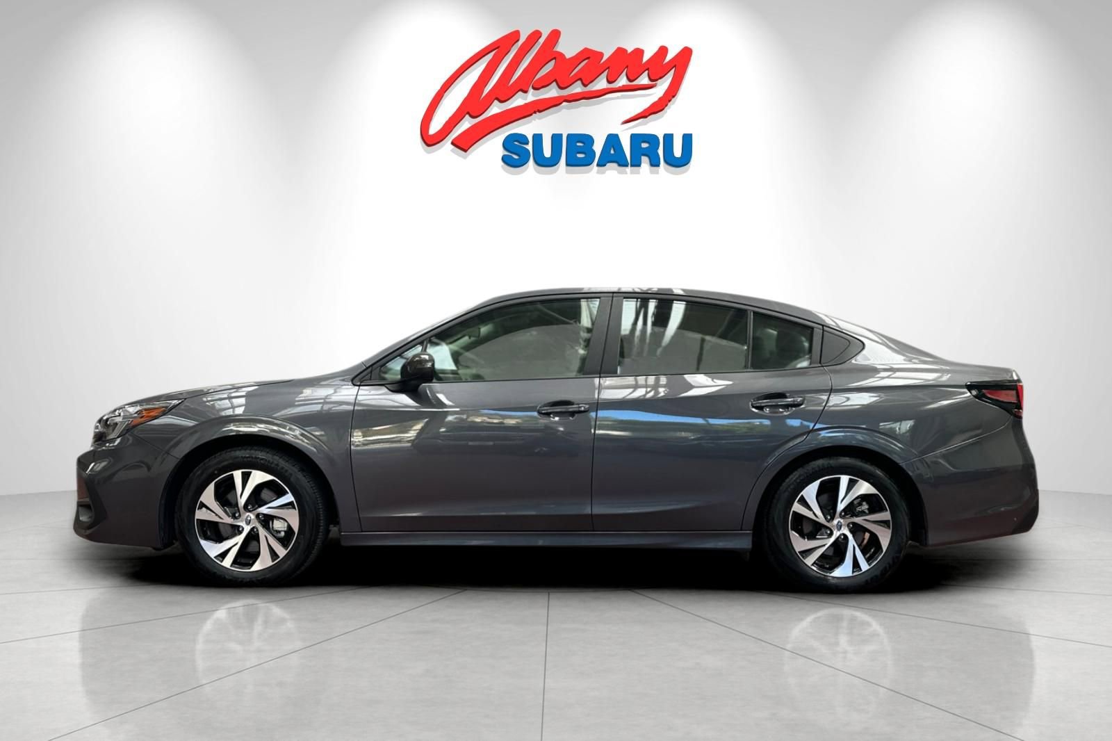 Used 2025 Subaru Legacy Premium AWD/4WD image 8
