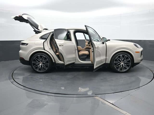 New 2026 Porsche Cayenne Coupe image 32