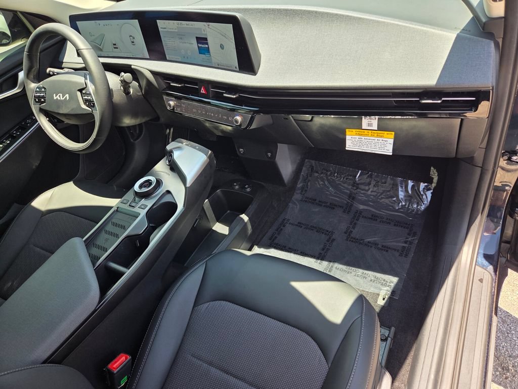 Used 2024 Kia EV6 Light RWD image 15