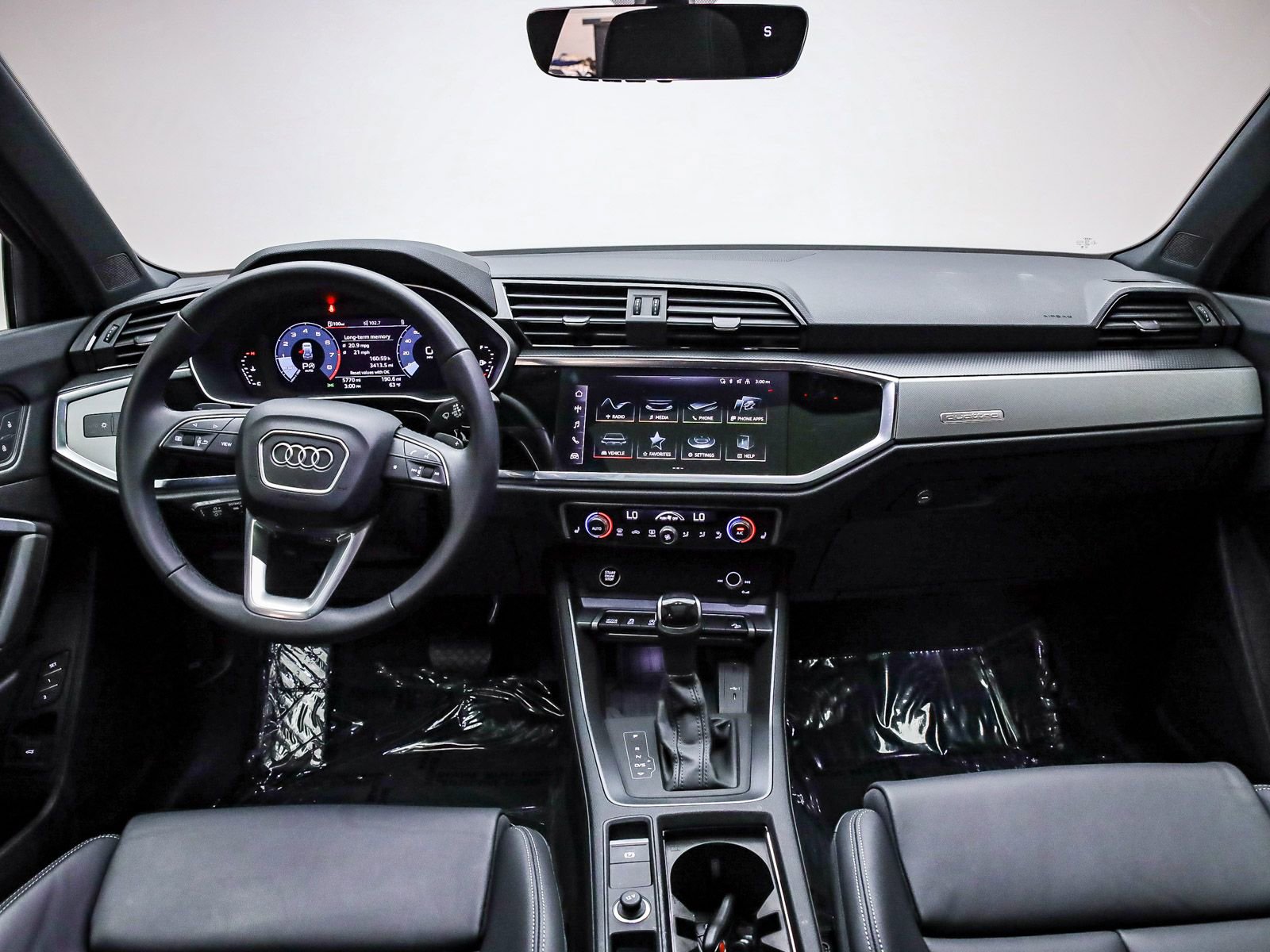 Certified 2025 Audi Q3 2.0T Premium w/ Convenience Package image 13