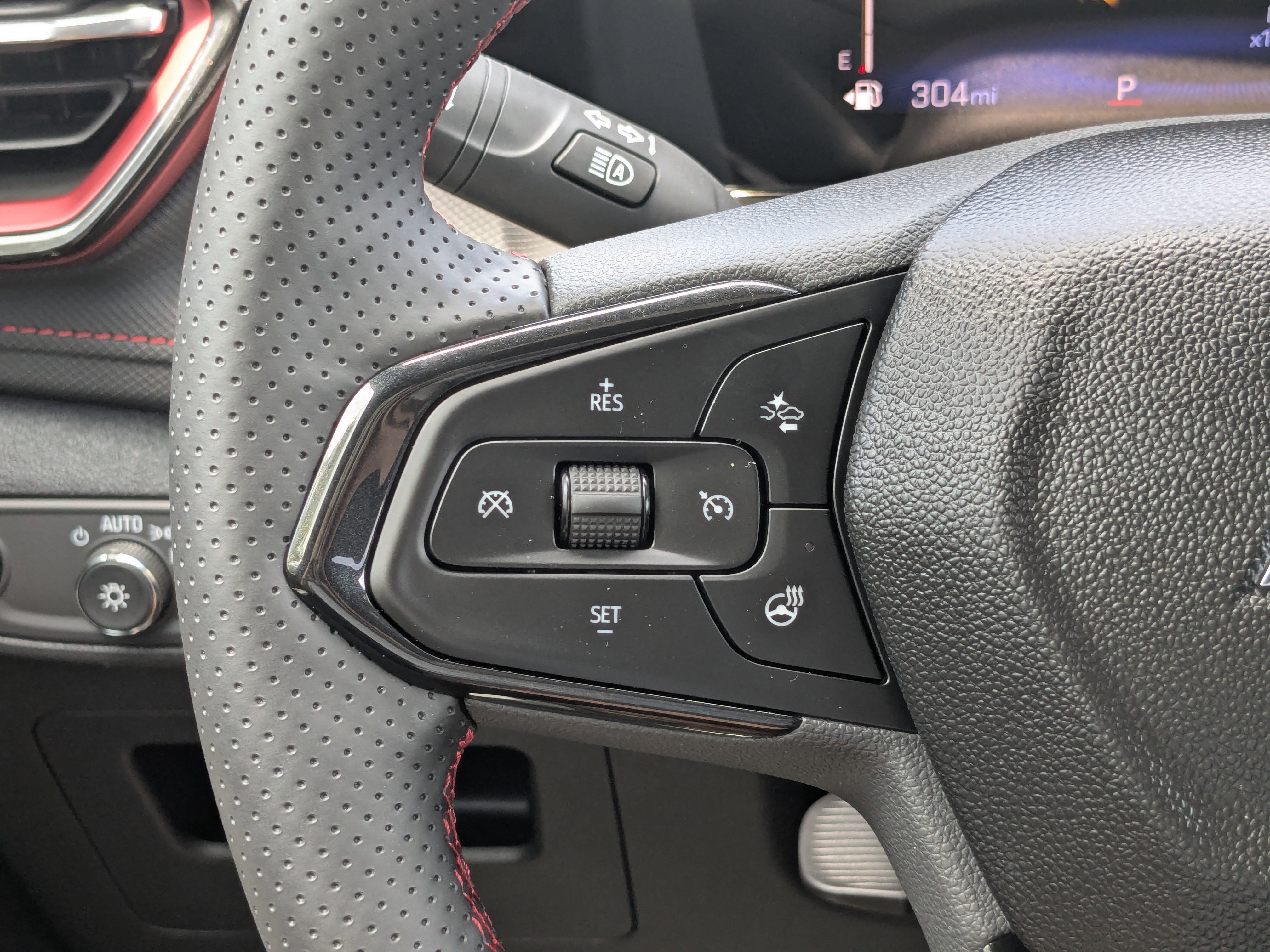 New 2025 Chevrolet TrailBlazer RS w/ Driver Confidence Package image 9