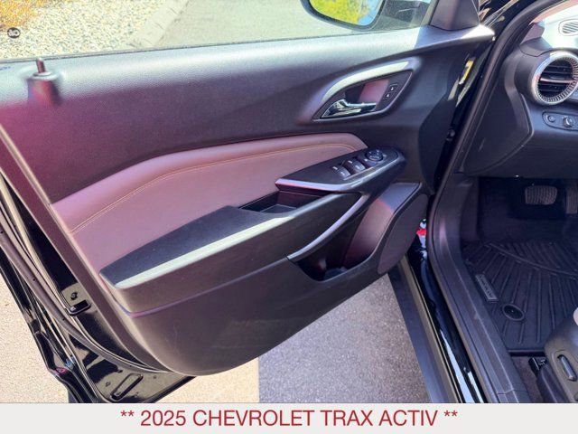 Used 2025 Chevrolet Trax ACTIV w/ Driver Confidence Package FWD image 15