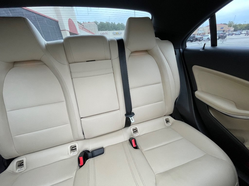 Used 2018 Mercedes-Benz CLA 250 image 47