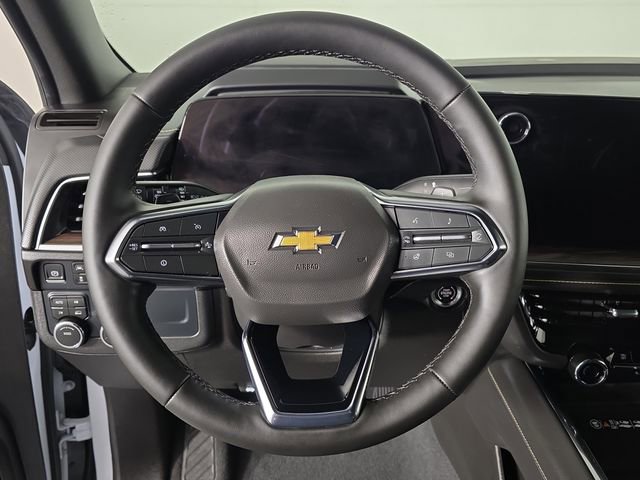 Used 2026 Chevrolet Suburban Premier AWD/4WD image 11